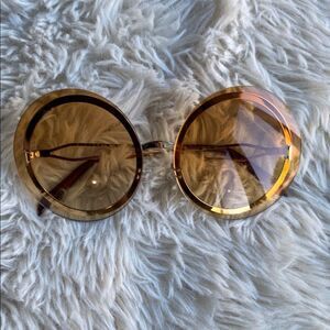 Victoria Beckham Stylish Gold Sunglasses